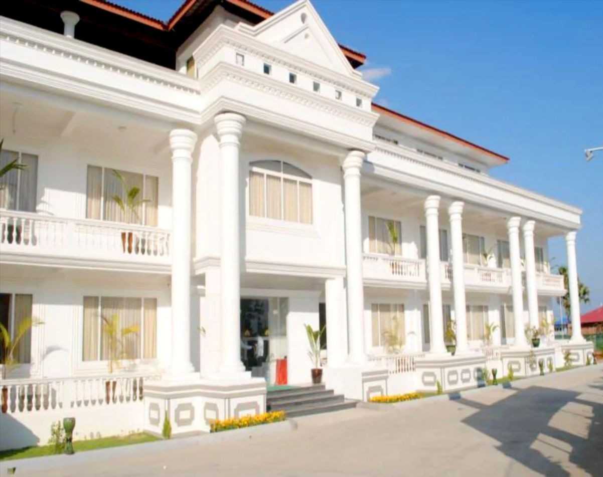 Royal Lotus Hotel - Naypyitaw